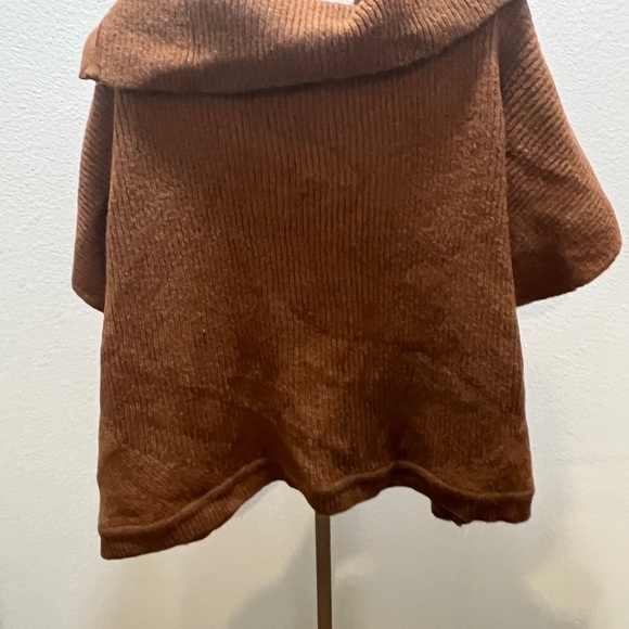 Ann Taylor Ribbed Zip Poncho Sweater - Picture 6 of 7